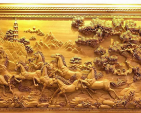 Tranh gỗ mã đáo thành công