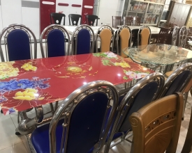 Bàn ăn mặt kính 02